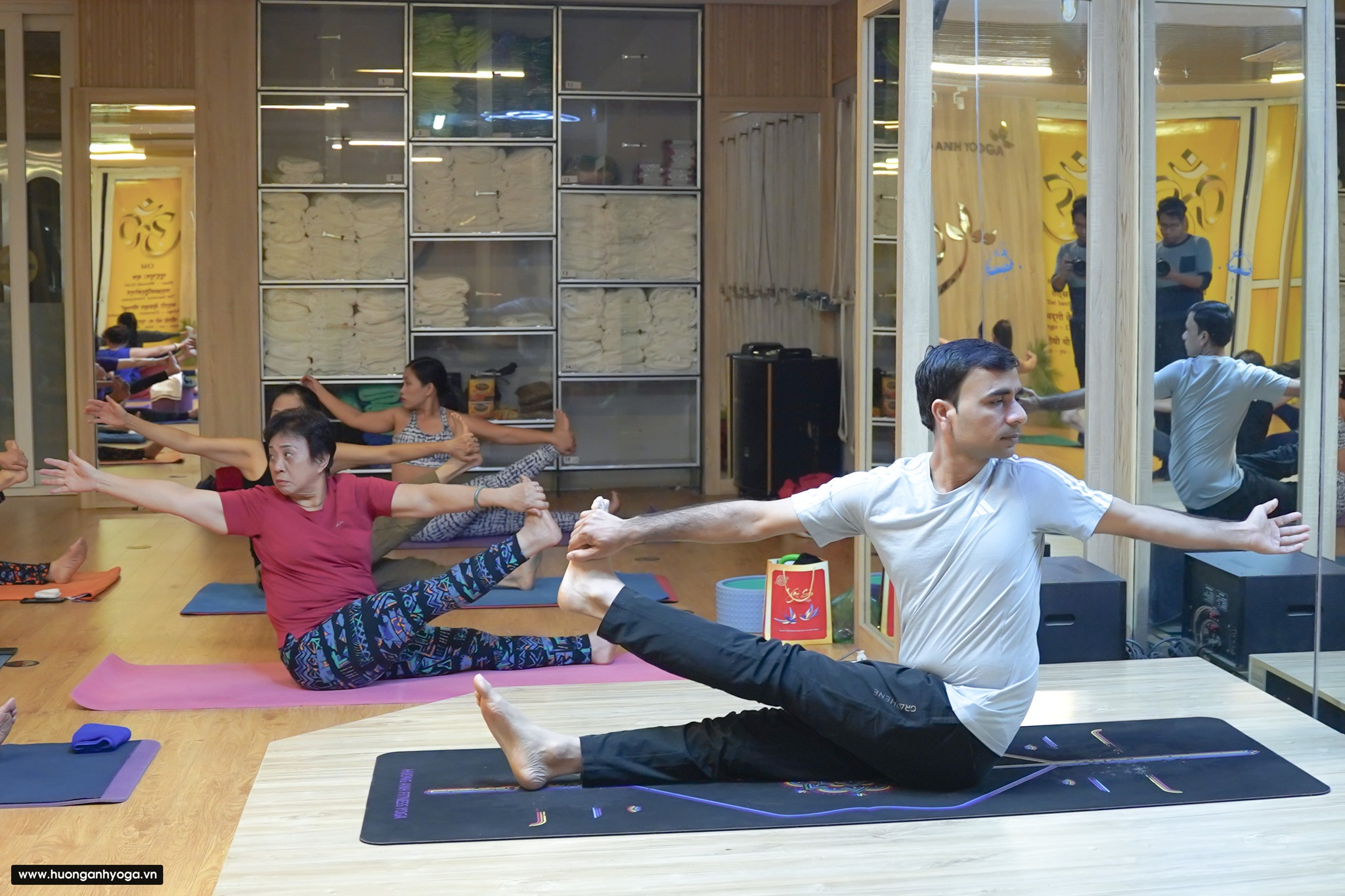 [🆕🇻🇳]Shine Yoga school – Phòng tập yoga 🧘 Top1Yoga 🤸🏻‍♀️ Hãy dành thời gian cho bản thân thay vì suy nghĩ quá nhiều.

Yoga là con Đường Ánh Sáng. Hãy Kiên Trì bạn nhé.


——–
Shine Yoga School- Đào tạo Tạo Qu , shares-0✔️ , likes-8❤️️ , date-2024-12-24 16:26:14🇻🇳🇻🇳🇻🇳📰🆕