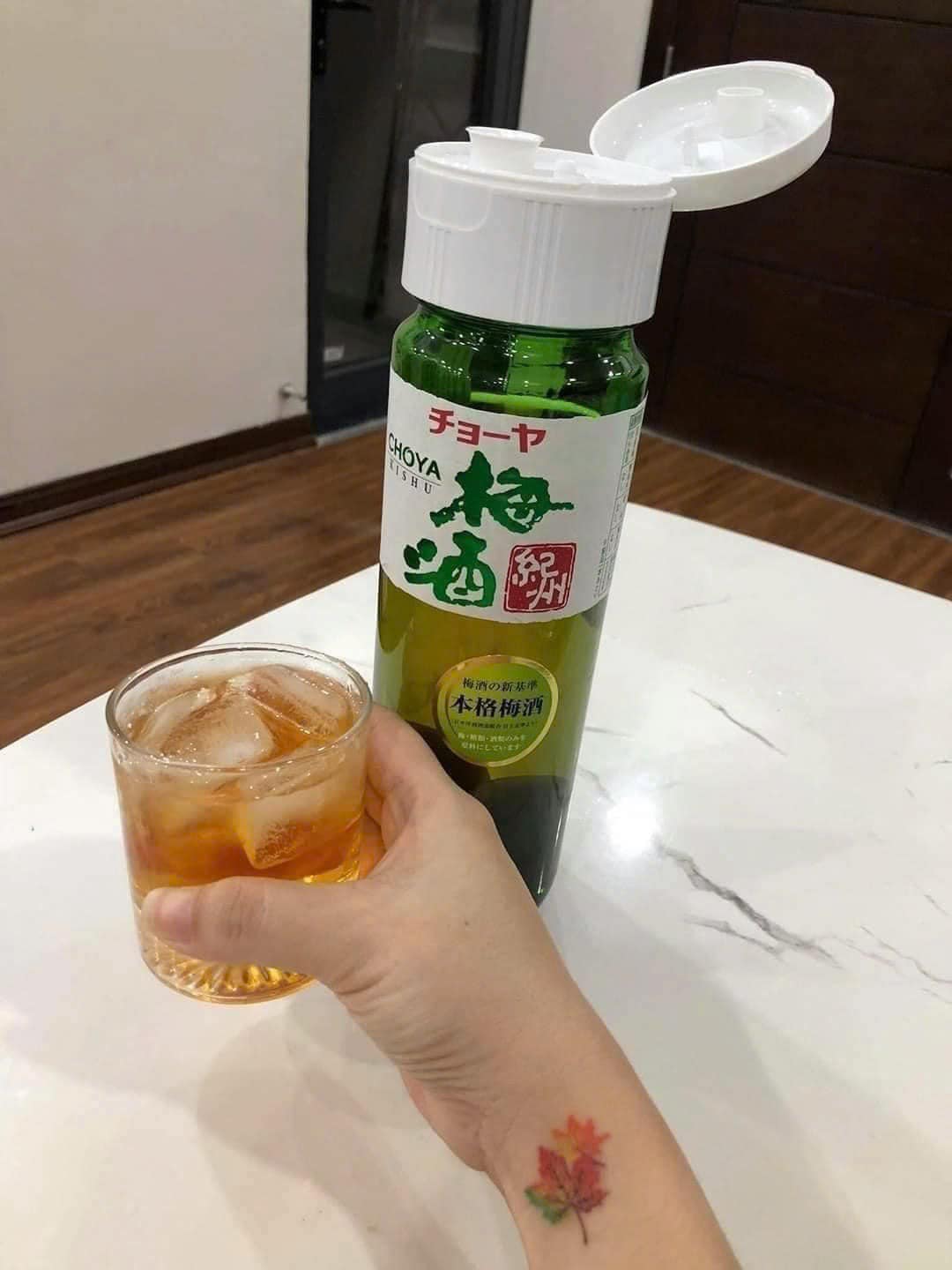 [🆕🇻🇳] Jerrie Authentic Shop – Đồ trẻ em – Chuyên săn sale bán sỉ/ lẻ, nhận check out hàng Auth các nước 🧑‍🧒❤️️👶⭐️  RƯ.ỢU MƠ XANH CHOYA NHẬT BẢN  

3⃣2⃣0⃣k/ chai 720ml

 Gần Tết nên giá càng cao, nên chị em nào lấy thì nên lấy sớm sớm đi ạ. Ko là lú , shares-0✔️ , likes-1❤️️ , date-2024-12-28 16:42:36🇻🇳🇻🇳🇻🇳📰🆕