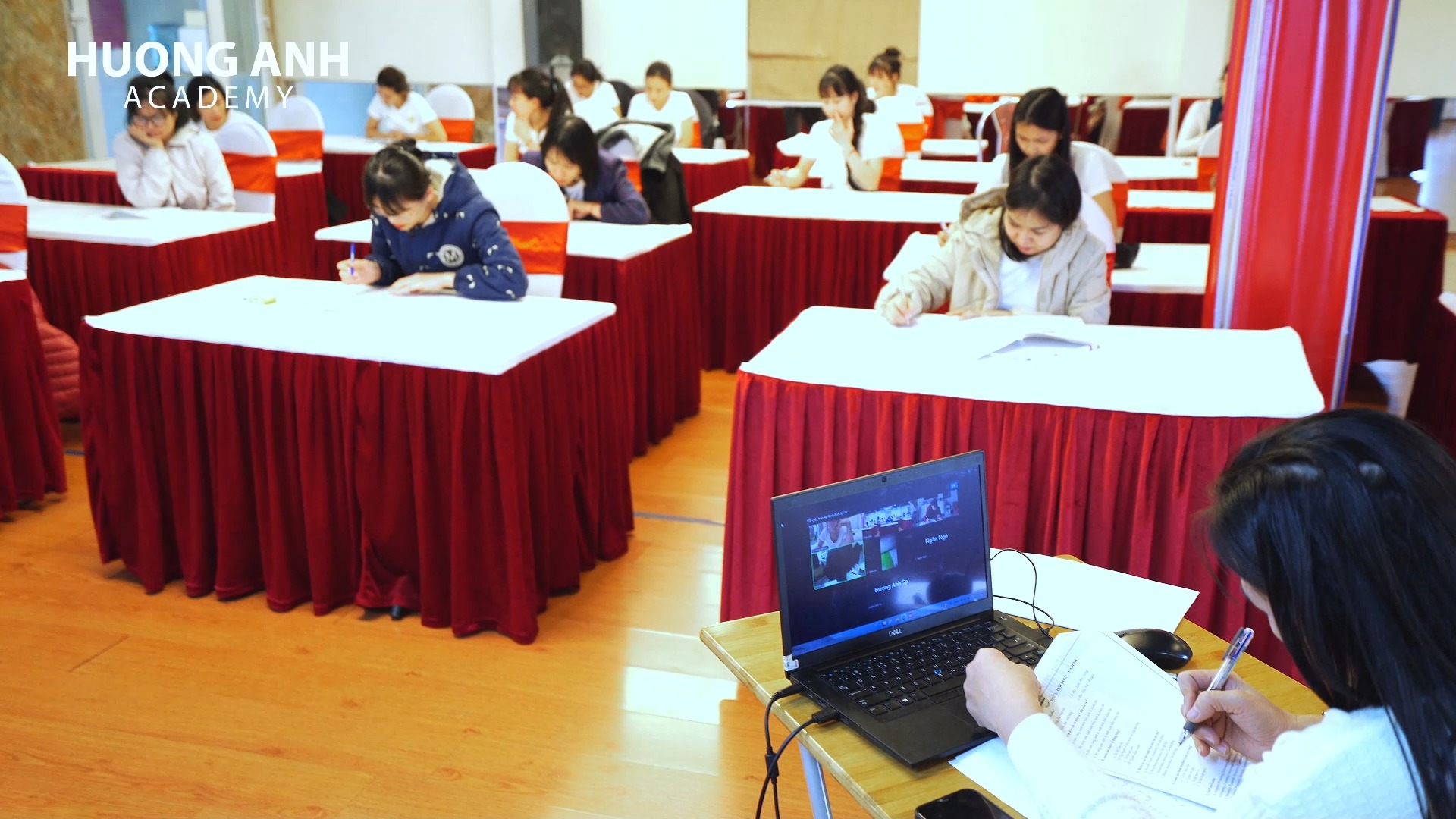 [🆕🇻🇳] LIVAN SPORT – Thương hiệu thời trang thể thao số 1 của người Việt! ⚽ Top1Sport ⛹️‍♂️ TUYỆT TÁC YOGA MỚI ĐẬM CHẤT THƠ
Một bản phối kín đáo, thanh lịch, không thể rạng rỡ hơn cho mùa lễ hội cuối năm!

Mơ màng, dịu nhẹ sẽ khiến bạn yêu thích n , shares-0✔️ , likes-104❤️️ , date-2025-01-01 17:00:50🇻🇳🇻🇳🇻🇳📰🆕