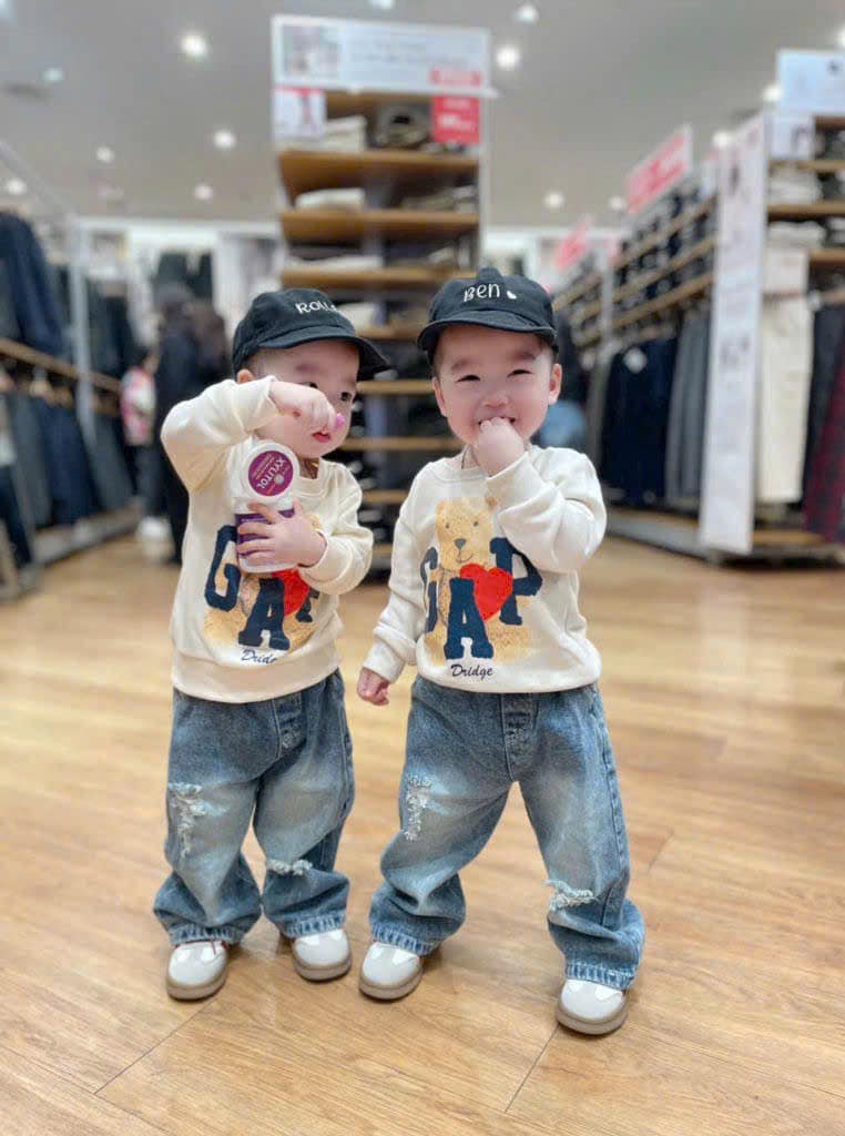 [🆕🇻🇳] Nấm Kids Store – Thời trang trẻ em cao cấp 🧑‍🧒❤️️👶⭐️ Bộ nỉ ô tô quần loang cho bé trai – Hàng VNXK chất lượng cao
 • Chất liệu: Nỉ da cá mềm mại, lên form chuẩn đẹp, giữ ấm tốt mà vẫn thoáng mát.
 • Thiết kế: , shares-0✔️ , likes-1❤️️ , date-2025-01-01 02:45:04🇻🇳🇻🇳🇻🇳📰🆕