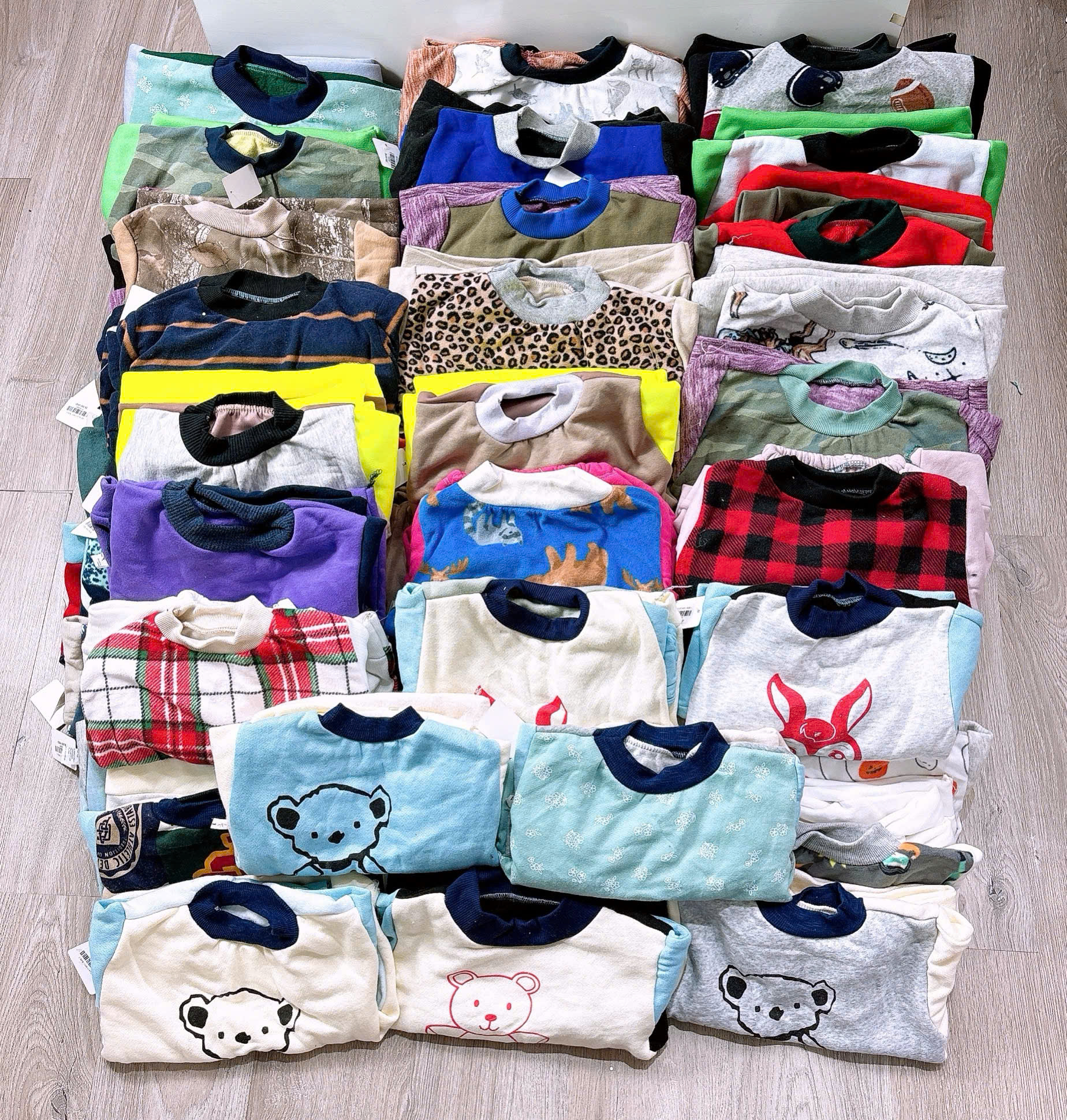 [???]  Kid Simple Style – Chuyên quần áo trẻ em guangzhou ?‍?❤️️?⭐️ Đủ sz 110-160

Ảnh thật hãng chụp 
Mng tham gia nhóm nha. 



 HÀNG CÓ SẴN 
———————————
 Kim Mã – Ba Đình – Hà Nội
 Ship COD toàn quố , shares-0✔️ , likes-0❤️️ , date-2025-01-03 00:36:20????????