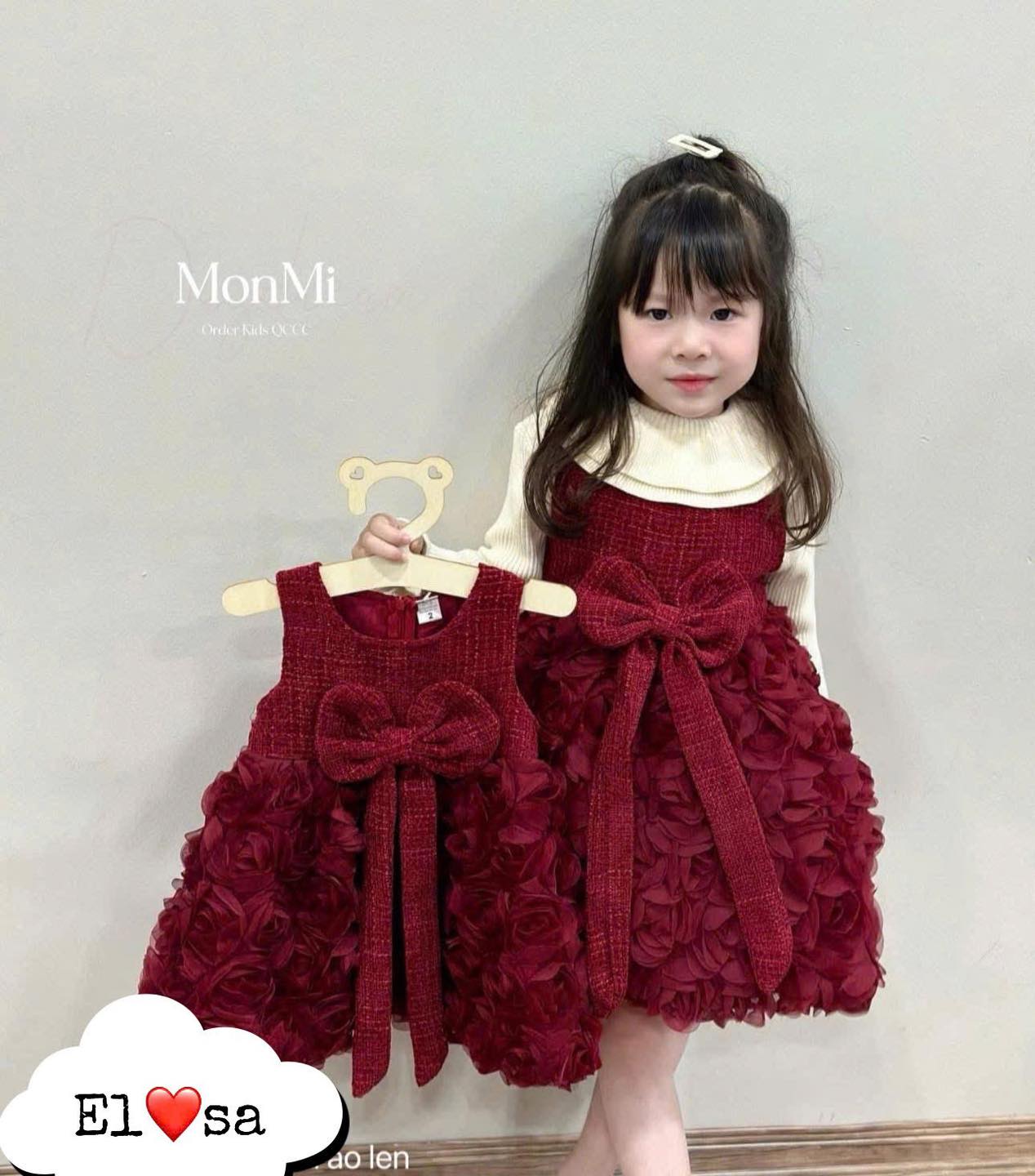 [🆕🇻🇳]  Melon House Chuyên quần áo xuất dư chất xịn, mịn 🧑‍🧒❤️️👶⭐️ Váy dạ hoa hồng
                  Bồng bềnh đón Tết
Còn lẻ size shop sale nhanh ạ
Váy dạ đỏ hai lớp chất liệu dạ mềm, đủ giữ ấm cho bé với phần váy hoa hồn , shares-0✔️ , likes-3❤️️ , date-2025-01-03 06:02:11🇻🇳🇻🇳🇻🇳📰🆕