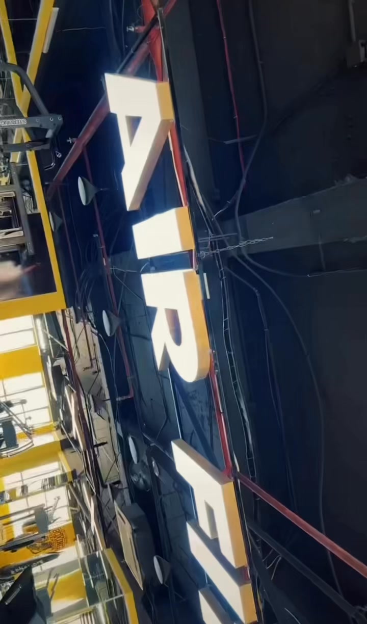 [🆕🇻🇳] Yoga Sức Sống Mới 🧘 Top1Yoga 🧘 Một năm vừa qua, có nắng có mưa, có vui có buồn và thấy mình đang sống khoẻ mạnh, thế là đủ rồi. 

Cám ơn 2024 và chào đón tân niên 2025! 

#yogasucsongmoi , shares-0✔️ , likes-10❤️️ , date-2024-12-31 17:17:17🇻🇳🇻🇳🇻🇳📰🆕