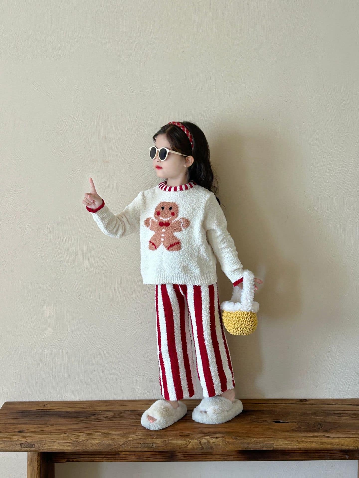 [🆕🇻🇳]  Mây Mây Kids – Cửa hàng quần áo 🧑‍🧒❤️️👶⭐️ Ai da tếttt mà có set nàyyy thì quá là đẹpp luôn í chứ 
Set nỉ có lót bênnn trong kèm khăn lenn phốiii cáiii màuu saoo mà đẹp mê í ạ

Chụp xong phảiii nhủ  , shares-0✔️ , likes-7❤️️ , date-2025-01-02 21:54:26🇻🇳🇻🇳🇻🇳📰🆕