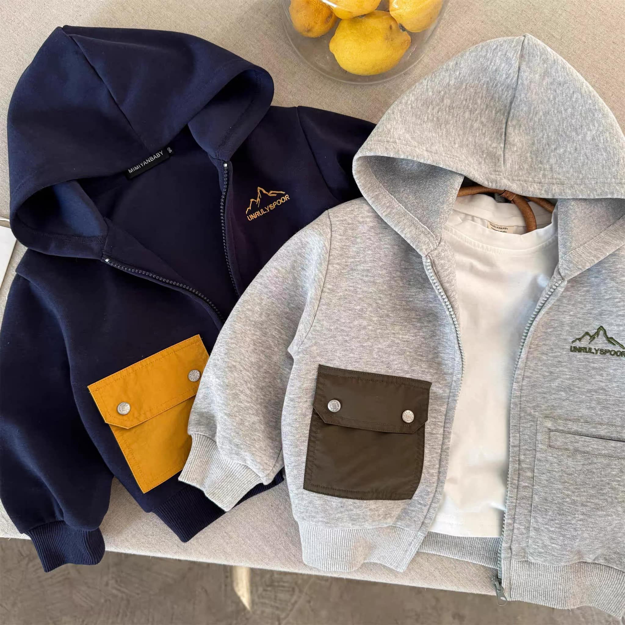 [🆕🇻🇳] Nấm Kids Store – Thời trang trẻ em cao cấp 🧑‍🧒❤️️👶⭐️  Set đồ bé trai siêu chất
 • Áo nỉ cua cá giữ ấm, phối quần bò ống suông thời thượng.
 • Thêm đôi giày thể thao là bé yêu có ngay outfit cực xịn!

 Size th , shares-0✔️ , likes-1❤️️ , date-2025-01-01 02:46:47🇻🇳🇻🇳🇻🇳📰🆕