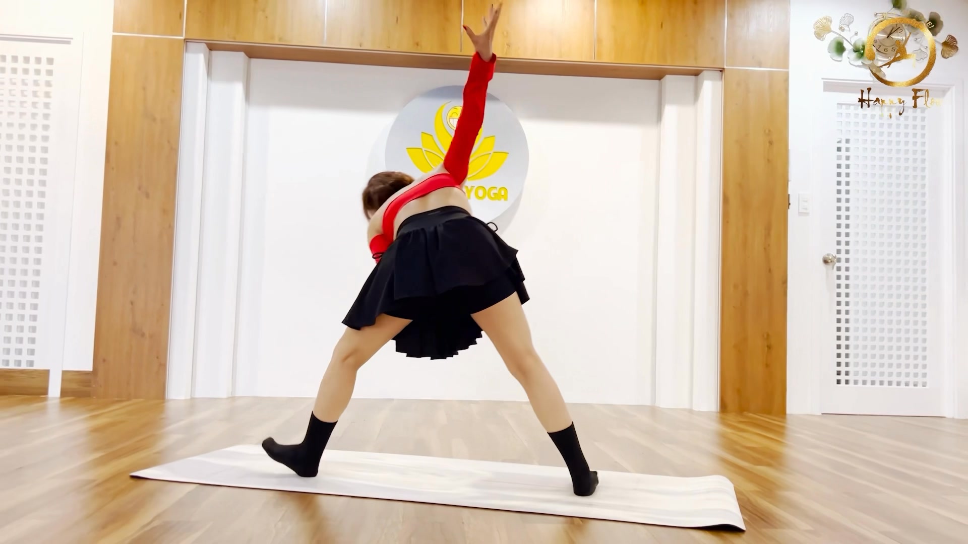 [🆕🇻🇳] Happy Yoga – Trường đào tạo chánh thống giáo viên giảng dạy Happy Flow 🧘 Top1Yoga 🤸🏻‍♀️  HAPPY FLOW YOGA – KẾT NỐI HẠNH PHÚC 

 Happy Flow Yoga là không gian để bạn khám phá chính mình, nơi từng hơi thở và chuyển động mang đến nguồn năng lượng , shares-0✔️ , likes-27❤️️ , date-2025-01-04 22:00:21🇻🇳🇻🇳🇻🇳📰🆕