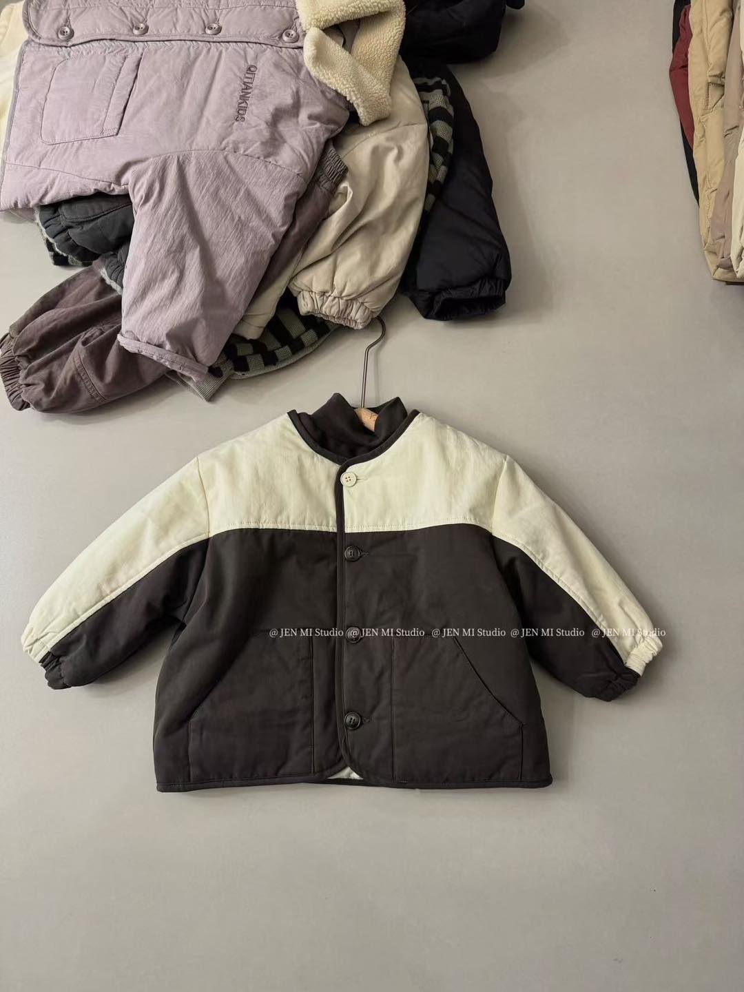 [🆕🇻🇳]  Tân Tân Shop – Hệ thống mẹ và Bé 🧑‍🧒❤️️👶⭐️ 𝐀𝐏𝐓𝐀𝐌𝐈𝐋 𝐀𝐍𝐇 𝐃𝐀̣𝐍𝐆 𝐓𝐇𝐀𝐍𝐇 Sale số 2 #489k/ 1hộp 
 
 – Aptamil rất mát, vị nhạt, thơm ngậy như sữa mẹ.
– Đặc biệt là hàm lượng DHA vượt trội tập trung vào phá , shares-1✔️ , likes-1❤️️ , date-2025-01-04 23:01:09🇻🇳🇻🇳🇻🇳📰🆕