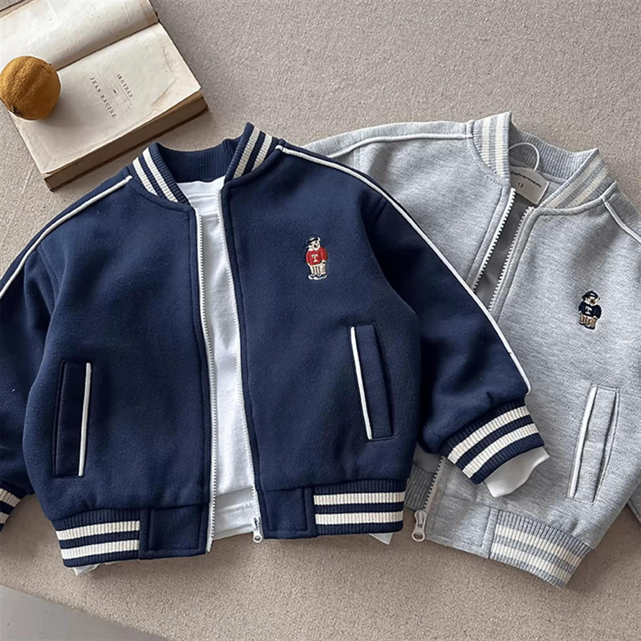 [🆕🇻🇳] BẮP KIDS – Chuyên cung cấp đồ sơ sinh cao cấp, sỉ lẻ toàn quốc : quần áo, bình sữa 🧑‍🧒❤️️👶⭐️ Giày moca lười đế kếp chất da mềm, đi bao êm hot hit về đủ size ạ 
Mẫu hot hit này bé trai bé gái diện đều xinh ạ

𝐁𝐀̆́𝐏 𝐊𝐈𝐃𝐒 – 𝐍𝐮̣ 𝐜𝐮̛𝐨̛̀𝐢 𝐜𝐮̉𝐚 𝐜𝐨𝐧 𝐥𝐚̀ 𝐡𝐚 , shares-0✔️ , likes-1❤️️ , date-2025-01-05 19:30:05🇻🇳🇻🇳🇻🇳📰🆕