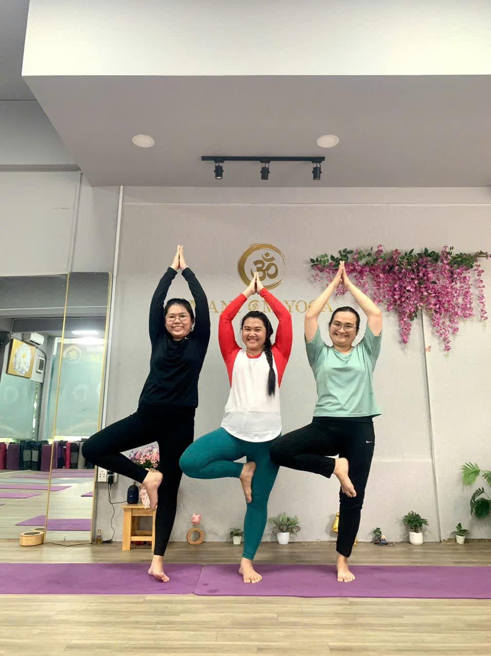 [🆕🇻🇳] Clb Mani Om Yoga – Trung tâm yoga chuyên nghiệp, uy tín tại quận 10 🧘 Top1Yoga 🤸🏻‍♀️ Mỗi bước chân vào thảm yoga là một cam kết với bản thân, để chăm sóc cơ thể và tinh thần một cách trọn vẹn

Đăng ký bằng cách comment, inbox, zalo 09374940 , shares-0✔️ , likes-21❤️️ , date-2025-01-04 14:51:02🇻🇳🇻🇳🇻🇳📰🆕