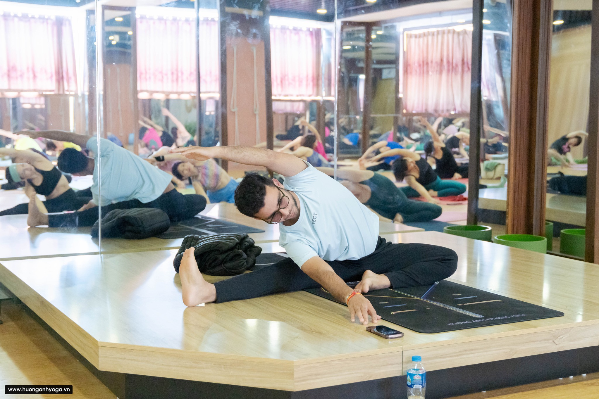 [🆕🇻🇳] Ula Lan Trần (Ula Namaste Yoga) – Hệ Thống Trung Tâm Đào Tạo Ula namaste Yoga 🧘 Top1Yoga 🤸🏻‍♀️ Ngày 4/1/2025, Hệ Thống Ula Namaste Yoga đã tổ chức chương trình Gala Chào Xuân 2025  và Kỷ Niệm 10 Năm Thương Hiệu Ula. Sự kiện quy tụ các Yogi là những H , shares-1✔️ , likes-31❤️️ , date-2025-01-06 20:19:28🇻🇳🇻🇳🇻🇳📰🆕