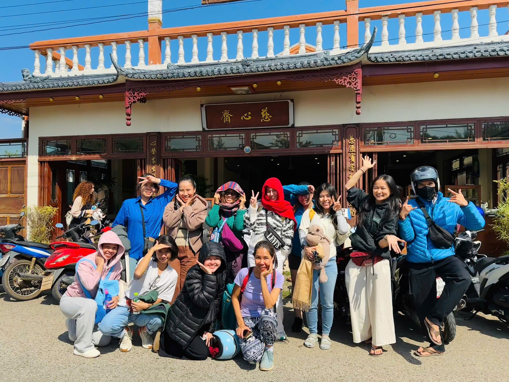 [???] Châu Hiền (Thiên Quang) – ACRO YOGA TEACHER ? Top1Yoga ??‍♀️ Day 3…
 , shares-0✔️ , likes-17❤️️ , date-2025-01-10 23:20:50????????