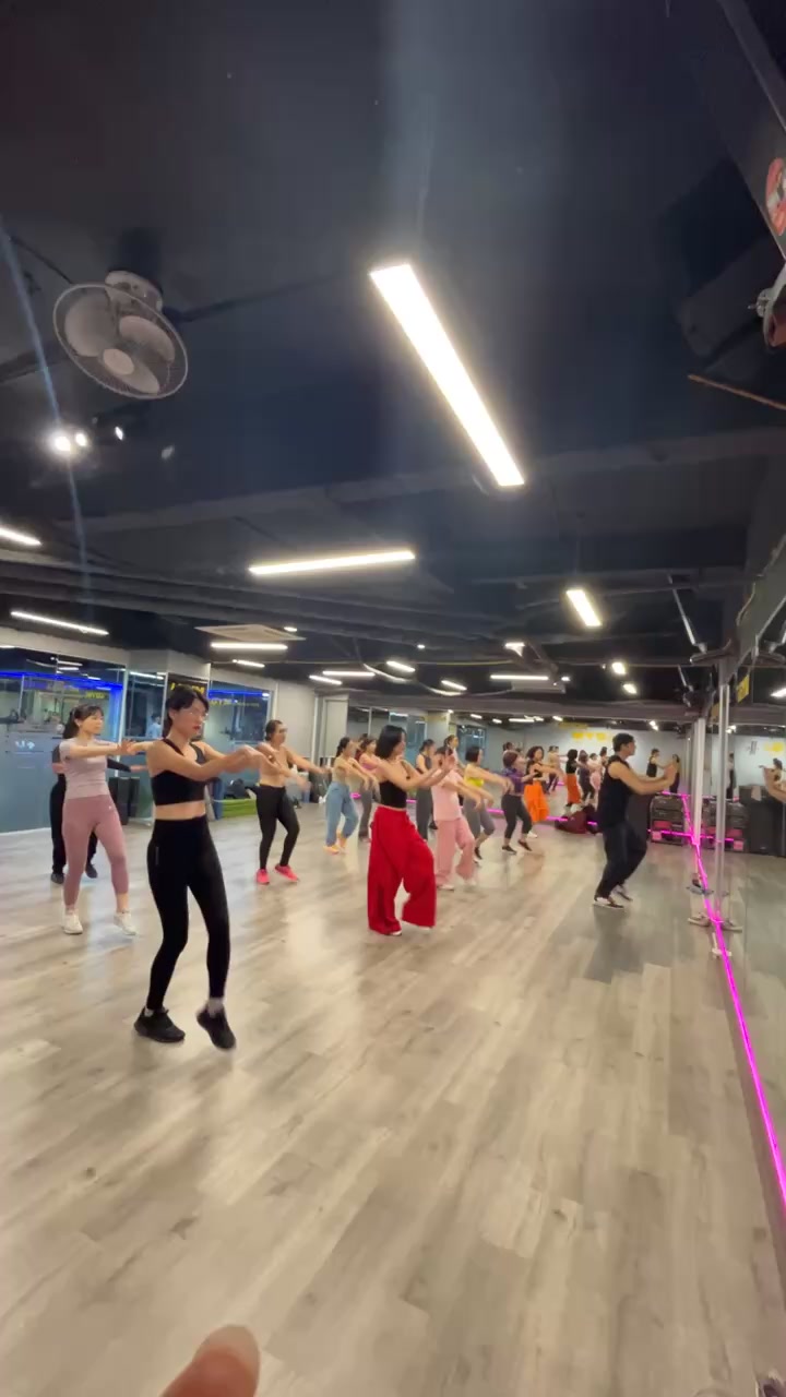 [🆕🇻🇳] Ula Lan Trần (Ula Namaste Yoga) – Hệ Thống Trung Tâm Đào Tạo Ula namaste Yoga 🧘 Top1Yoga 🤸🏻‍♀️ Lời Phát Biểu Chia Sẻ và Lời Chúc Mừng Năm Mới từ Master Vivek tại Gala Chào Xuân 2025  và Kỉ Niệm 10 Năm Thương Hiệu ULA 

Cảm Ơn Master Vivek Vì Đã Có Nh , shares-0✔️ , likes-1❤️️ , date-2025-01-12 01:47:21🇻🇳🇻🇳🇻🇳📰🆕