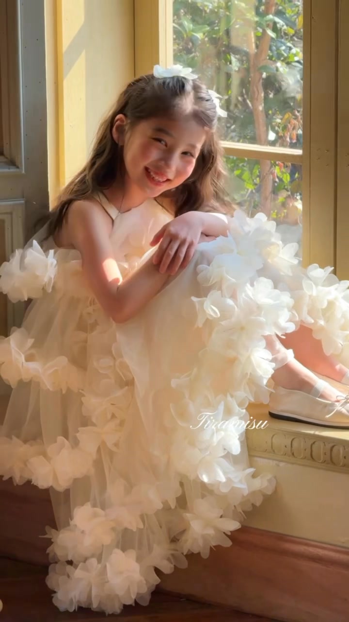 [🆕🇻🇳]  137 KIDS 🧑‍🧒❤️️👶⭐️ 𝐏𝐀𝐑𝐊𝐀 𝐅𝐎𝐑 𝐊𝐈𝐃𝐒 I Winter’24
Lạnh quá rồi , 137KIDS sẵn các mẫu áo parka siêu đẹp ấm đấy các Mom ơii . Các Mom ấn vào từng ảnh để chọn size phù hợp với bé nh , shares-0✔️ , likes-2❤️️ , date-2025-01-10 17:06:03🇻🇳🇻🇳🇻🇳📰🆕