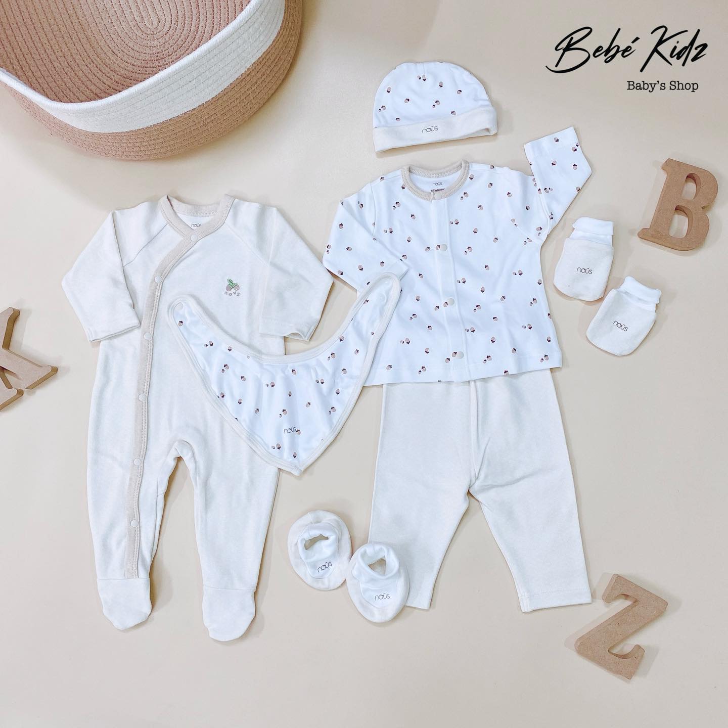 [???]  BABY SHOP – thời trang trẻ em  ?‍?❤️️?⭐️ SET VÁY BÉ GÁI
Chất nỉ mịn đẹp, áo phối cổ sơ mi sang chảnh
Size:25-50kg
Giá :475.000k
 , shares-1✔️ , likes-4❤️️ , date-2025-01-10 17:04:37????????