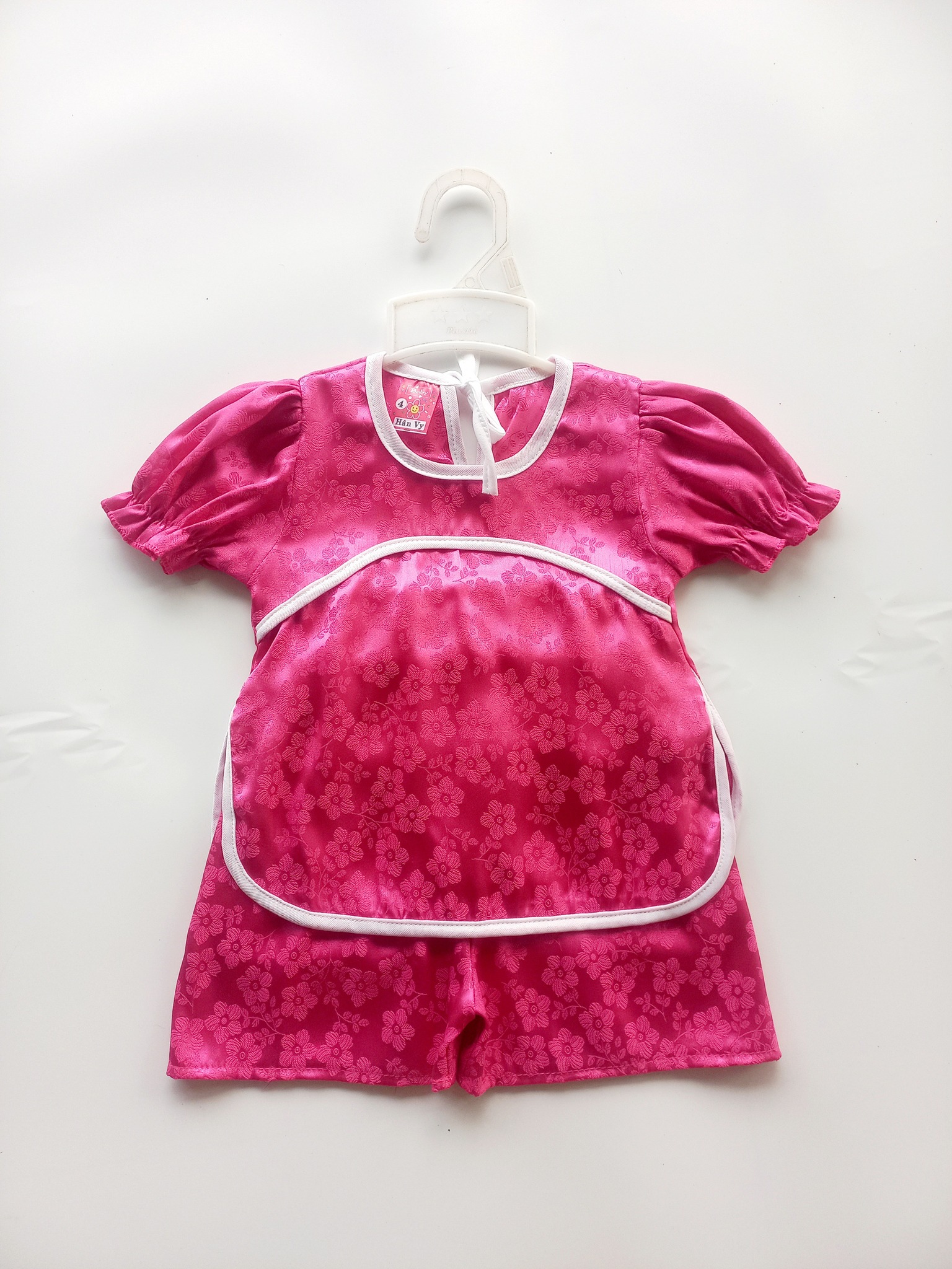 [🆕🇻🇳] ĐỒ BỘ BÉ GÁI – Chuyên quần áo bé gái 1 tuổi đến 5 tuổi 🧑‍🧒❤️️👶⭐️ Bộ gấm 7ki đến 15kg
Giá 5 bộ 200k
Vải mềm mịn thoáng mát. Khách nhận hàng kiểm tra ạ
 , shares-0✔️ , likes-28❤️️ , date-2025-01-19 14:36:35🇻🇳🇻🇳🇻🇳📰🆕