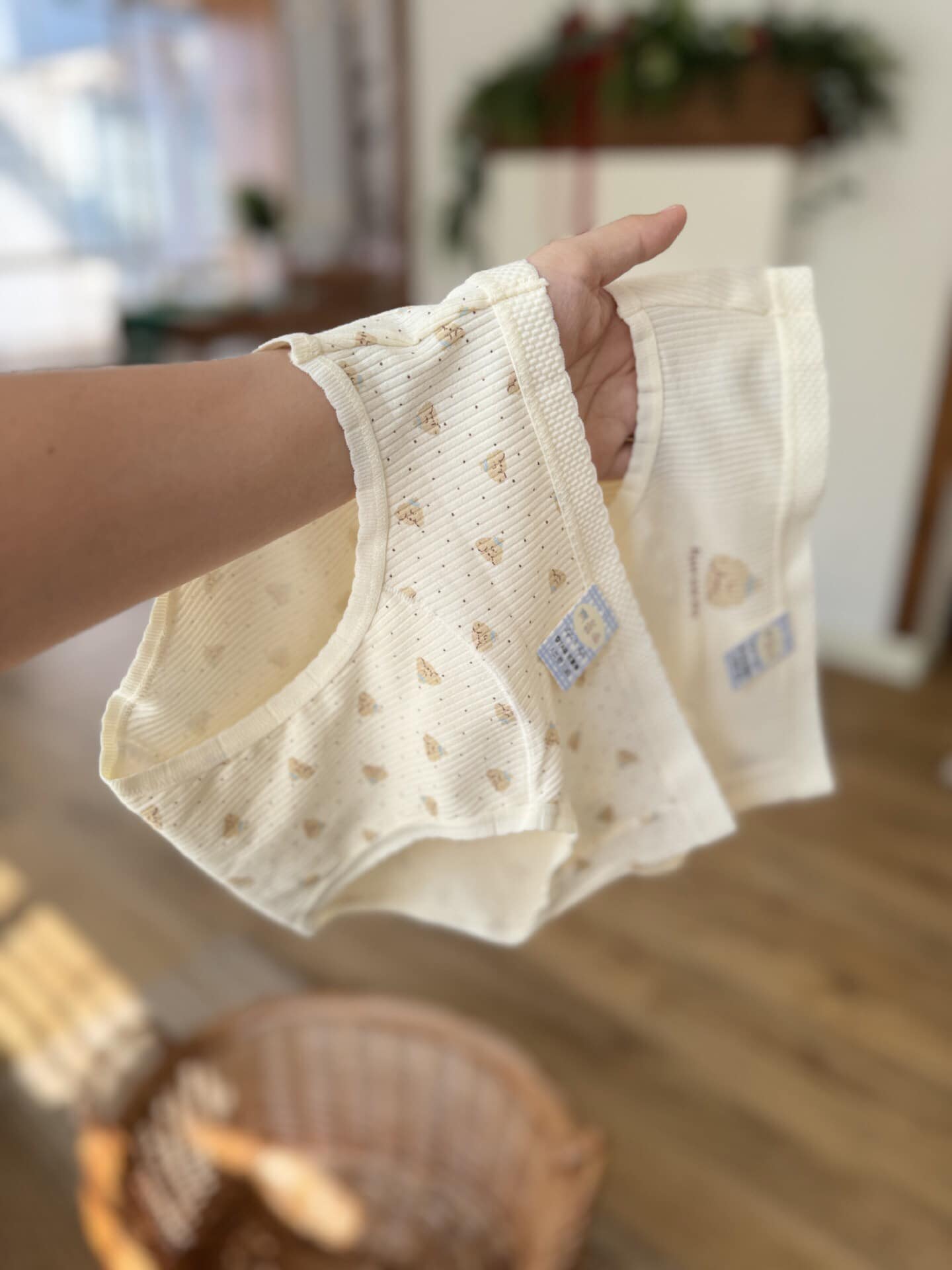 [🆕🇻🇳]  Trường Anh Baby  (Trường Anh Baby) – Thiên đường mua sắm cho mẹ và bé từ A -Z 🧑‍🧒❤️️👶⭐️ 20 set mika cao cấp đẹp xuất sắc cho thằng bạn thúi.

Set quà biếu tặng bên Trường Anh Baby quá xuất sắc pame oi.
 , shares-0✔️ , likes-9❤️️ , date-2025-01-21 22:50:09🇻🇳🇻🇳🇻🇳📰🆕