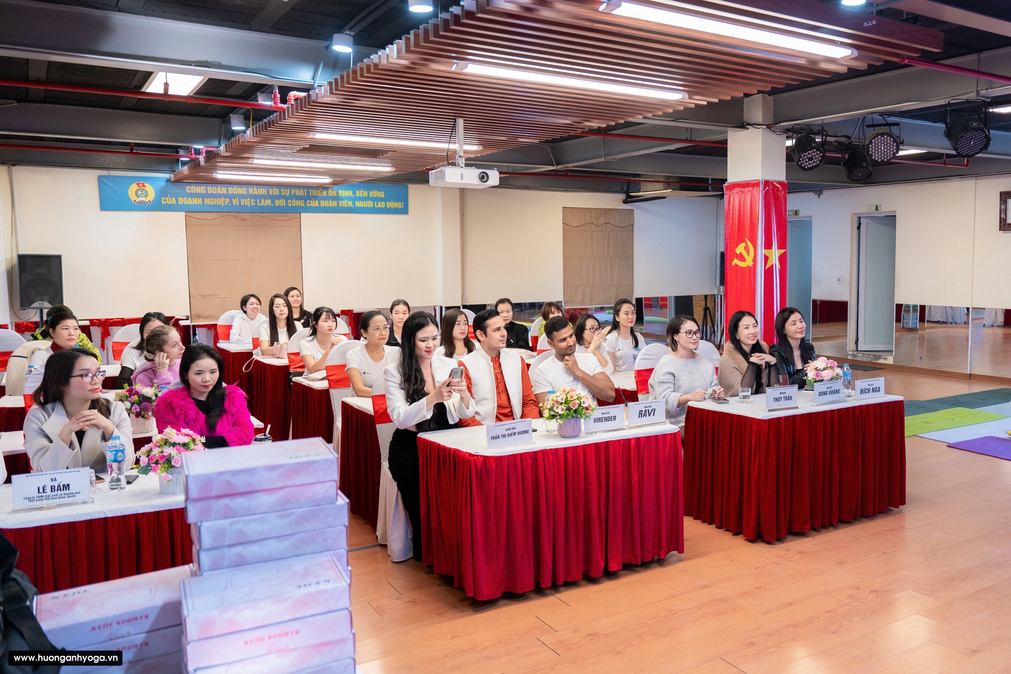 [🆕🇻🇳] Olaben – We create activewear and accessories for studio-to-street👕 Top1Fashion 👗  THÔNG BÁO LỊCH NGHỈ TẾT & LỊCH GIAO HÀNG TẾT NGUYÊN ĐÁN 2025 
OLABEN xin trân trọng thông báo về lịch nghỉ Tết Nguyên Đán 2025 tại các cửa hàng và lịch gia , shares-1✔️ , likes-3❤️️ , date-2025-01-18 21:57:02🇻🇳🇻🇳🇻🇳📰🆕