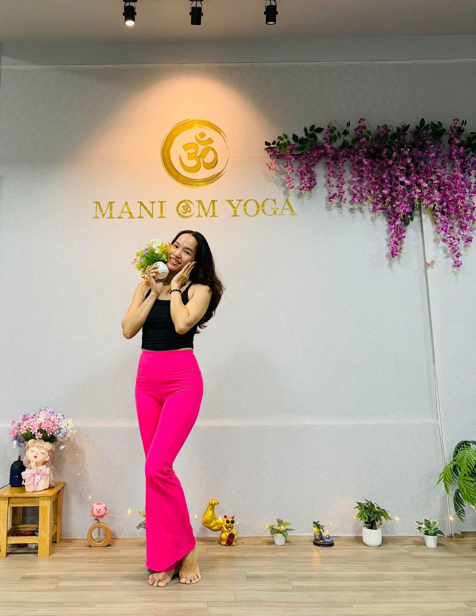 [🆕🇻🇳] Clb Mani Om Yoga – Trung tâm yoga chuyên nghiệp, uy tín tại quận 10 🧘 Top1Yoga 🤸🏻‍♀️ Xuất hiện Ms Blackpink lên dáng đón Tết tại Mani Om Yoga ạ! 
Posing by supermodel Ms Cao Trinh YG, gv lớp 18h15 và 19h15 ạ. 
Cả nhà chuẩn bị Tết thế nào rồ , shares-0✔️ , likes-17❤️️ , date-2025-01-25 16:04:34🇻🇳🇻🇳🇻🇳📰🆕