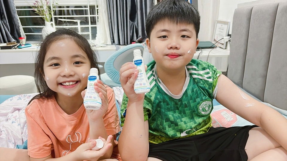 [???]  Baby Felice – THỜI TRANG THIẾT KẾ TRẺ EM CAO CẤP  ?‍?❤️️?⭐️ 𝑹𝑶𝑺𝑬 𝑫𝑹𝑬𝑺𝑺 – 𝑩𝒐̂𝒏𝒈 𝒉𝒐𝒂 𝒌𝒊𝒆̂𝒖 𝒔𝒂
Em bé hoa hồng, vừa kiêu sa vừa xinh đẹp, chất liệu lụa xốp tạo hình cánh hoa cho ra thiết kế vô cùng hút mắt, em bé của ch , shares-0✔️ , likes-2❤️️ , date-2025-02-15 17:26:33????????