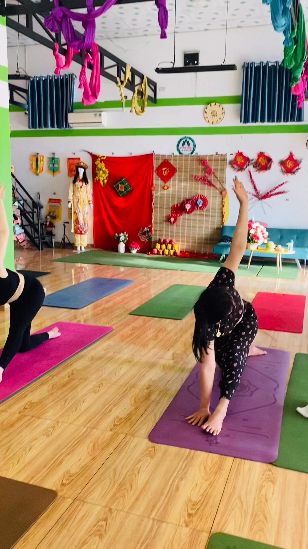 [🆕🇻🇳] Ula Lan Trần (Ula Namaste Yoga) – Hệ Thống Trung Tâm Đào Tạo Ula namaste Yoga 🧘 Top1Yoga 🤸🏻‍♀️  RỰC RỠ SẮC XUÂN : FESTIVAL YOGA MÙA XUÂN 2025 – LỄ HỘI YOGA TẠI HÀ NỘI 
Chuyên đề Feeling Flow Yoga – Master Kiều Hạnh và Master Phạm Hương cùng các Yogis , shares-0✔️ , likes-0❤️️ , date-2025-02-24 23:48:09🇻🇳🇻🇳🇻🇳📰🆕