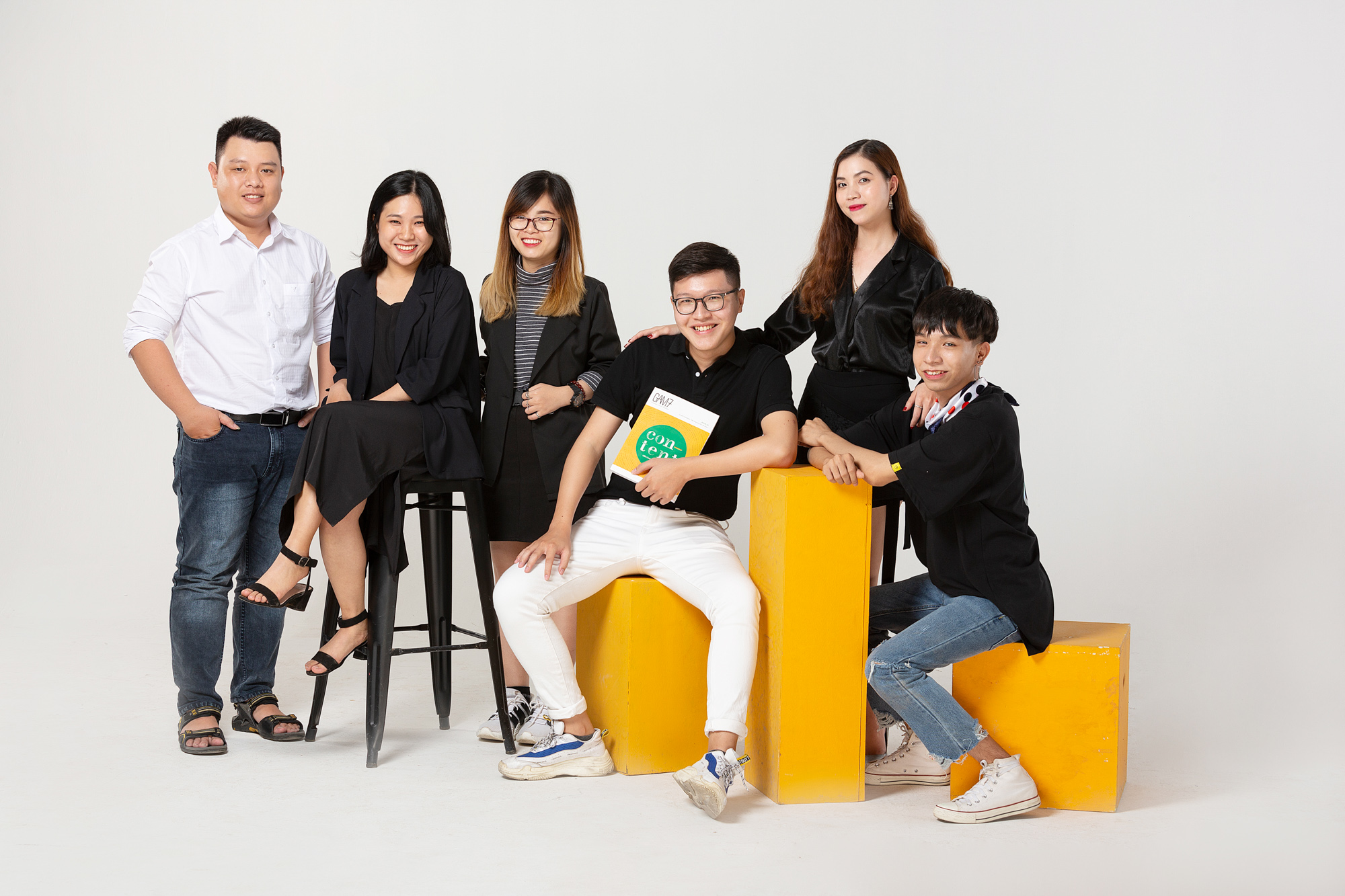 Kinh nghiệm chụp hình profile công ty cực chất lượng dành cho bạn