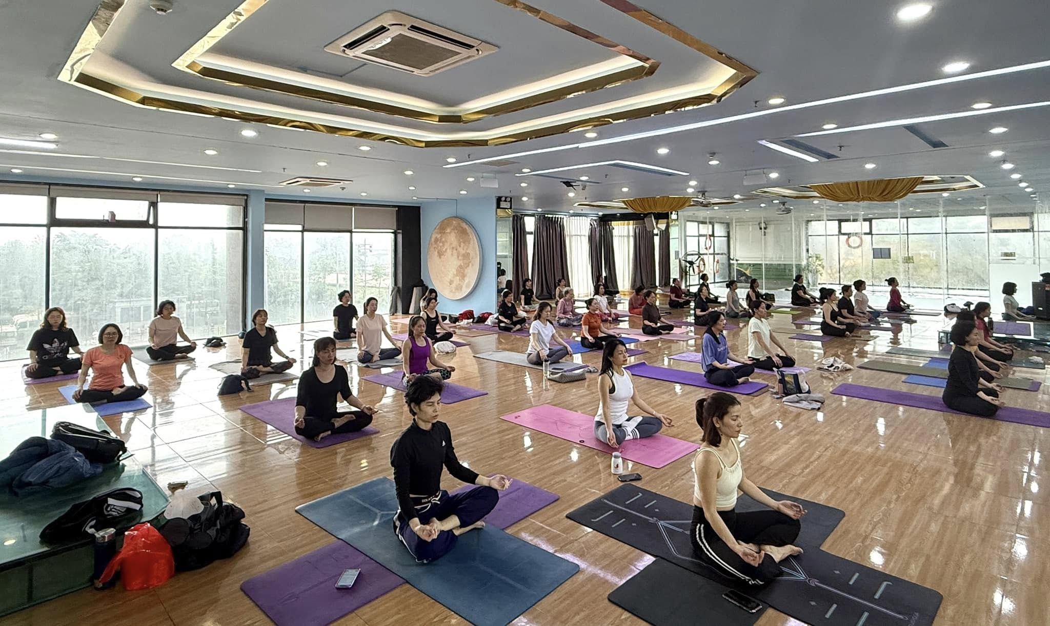[🆕🇻🇳] Tiến Lực YoGa  (Phạm Tiến Lực) 🧘 Top1Yoga 🤸🏻‍♀️  𝗖𝗵𝗶̉ 𝗰𝗮̂̀𝗻 𝗰𝗵𝘂́𝗻𝗴 𝘁𝗮 𝗰𝗵𝗮̆𝗺 𝗰𝗵𝗶̉ đ𝗲̂́𝗻 𝗽𝗵𝗼̀𝗻𝗴 𝘁𝗮̣̂𝗽 𝘃𝗮̀ 𝗹𝘂𝘆𝗲̣̂𝗻 𝘁𝗮̣̂𝗽 đ𝗲̂̀𝘂 đ𝗮̣̆𝗻 𝗵𝗮̀𝗻𝗴 𝗻𝗴𝗮̀𝘆 𝘁𝗵𝗶̀ 𝘀𝘂̛́𝗰 𝗸𝗵𝗼̉𝗲 𝗹𝘂𝗼̂𝗻 𝗺𝗶̉𝗺 𝗰𝘂̛𝗼̛̀𝗶 𝘃𝗼̛́𝗶 𝗰𝗵𝘂́𝗻𝗴 𝘁𝗮  
#𝐘𝐨𝐠𝐚𝐎𝐧 , shares-0✔️ , likes-45❤️️ , date-2025-03-12 17:13:24🇻🇳🇻🇳🇻🇳📰🆕