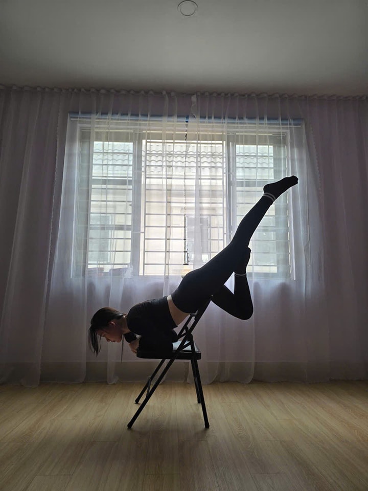 [🆕🇻🇳] Hương Anh Yoga Center 🧘 Top1Yoga 🤸🏻‍♀️ YOGA KÉO GIÃN LƯNG – BÍ QUYẾT GIÚP BẠN TRẺ LÂU!

 Bạn có biết?
 Cột sống khỏe mạnh giúp cơ thể trẻ trung hơn!
 Giữ lưng thẳng giúp bạn có vóc dáng đẹp hơn! , shares-1✔️ , likes-16❤️️ , date-2025-03-09 16:00:06🇻🇳🇻🇳🇻🇳📰🆕