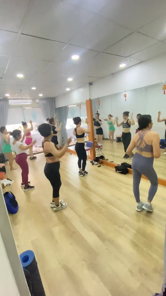 [🆕🇻🇳] Fairy Garden – Aerial & Yoga 🧘 Top1Yoga 🤸🏻‍♀️ u2728 Aerial Sling class u2728 by Bu00edch Ngu00e0 ud83cudf3f  , shares-0✔️ , likes-0❤️️ , date-2025-03-08 01:49:11🇻🇳🇻🇳🇻🇳📰🆕