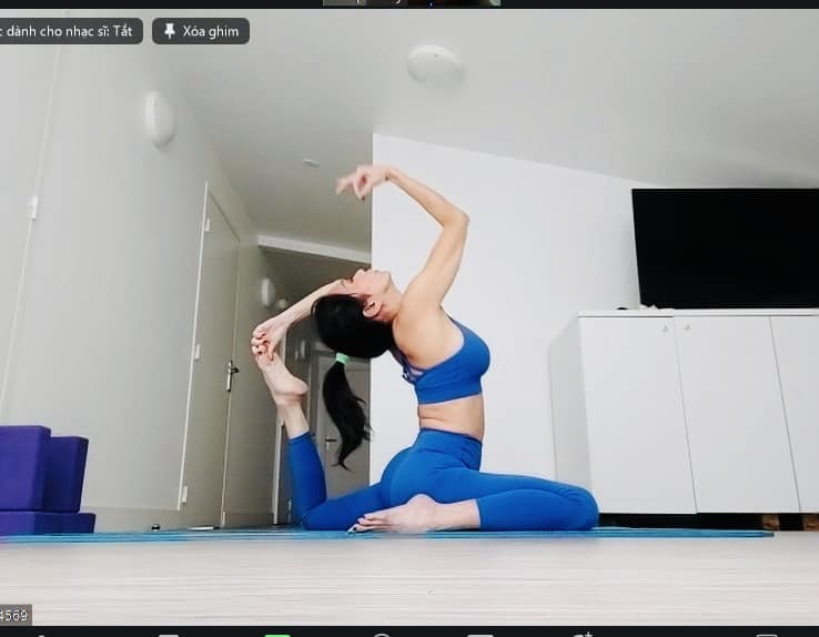 [???] Phan Lý Yoga – ☘️HLV YOGA :CÁ NHÂN ,TRỰC TIẾP,ONLINE,TRI LIỆU,KIDS … ? Top1Yoga ??‍♀️ Sáng nay các chị em đã dậy tập yoga chưa ạ ?
Chứ báo cáo lớp của em lỳ tập đầy đủ rồi nhé 
Luôn yêu cái sự nổ lực kiên trì tập luyện của các chi em @nêu bậ , shares-0✔️ , likes-40❤️️ , date-2025-03-13 13:54:10????????