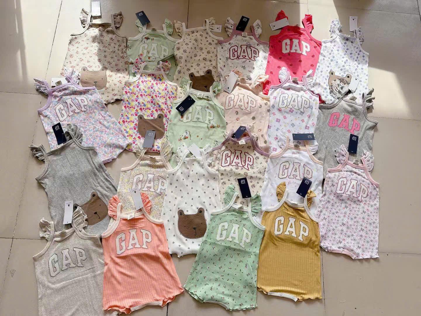 [🆕🇻🇳] Tiệm nhà Min – Shop chuyên quần áo trẻ em hàng QCCC, phong cách Hàn Quốc 😎❤️️⭐️  ÁO THUN AWESOME AMBB KIDS
 Thun cotton mịn mát
 Size 90-160
 Mẹ chấm (.) hoặc inbox để tư vấn và báo giá nhé
 Link shopee: 
 Tiktok shop: tiemnhaminkids

 , shares-0✔️ , likes-5❤️️ , date-2025-03-25 01:54:16🇻🇳🇻🇳🇻🇳📰🆕