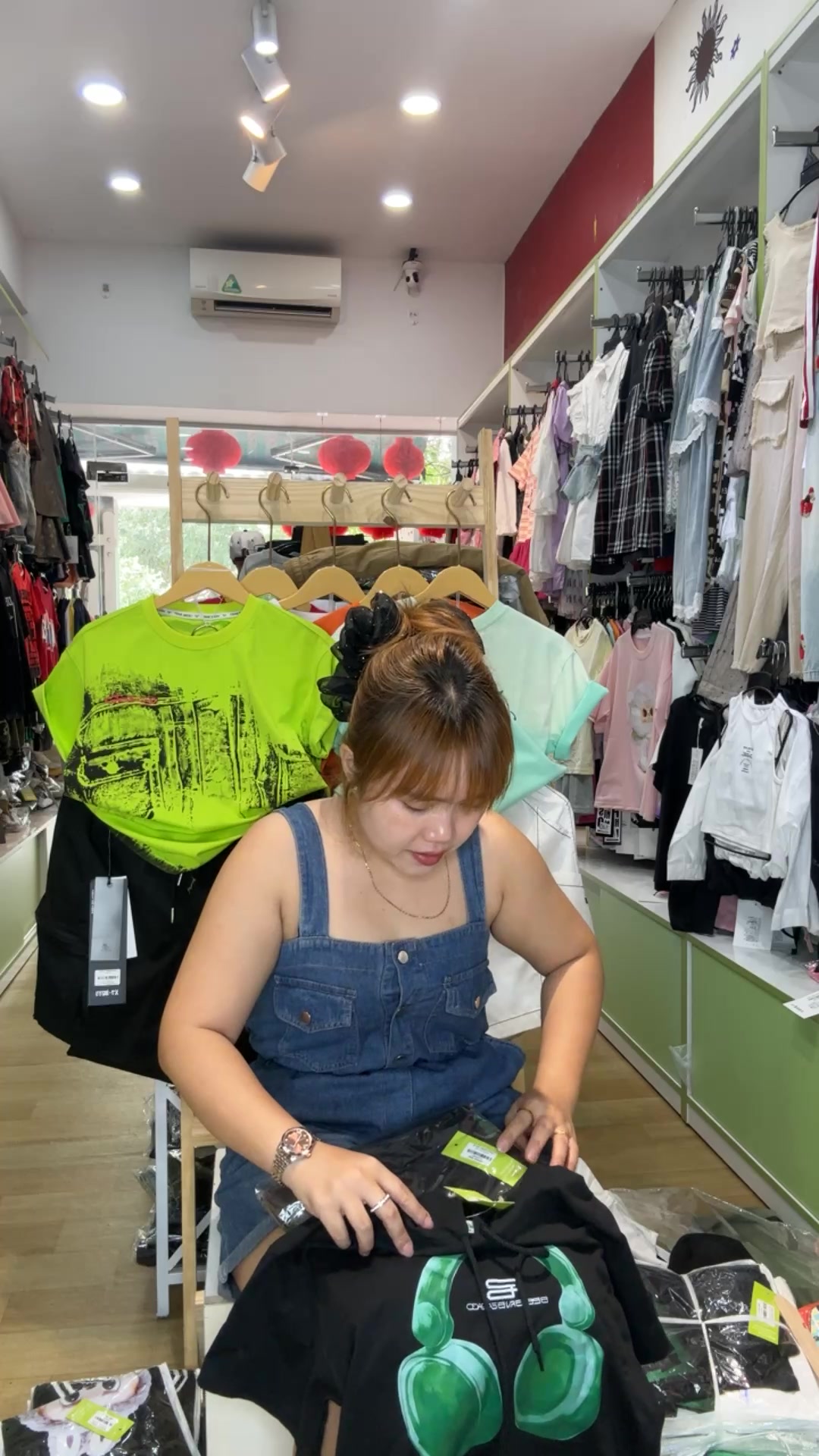 [🆕🇻🇳] Dailybebe-store -Baby & Mom – Đồ dùng mẹ và bé – đồ chơi cao cấp Korea , Us/Uk Chính Hãng🧑‍🧒❤️️👶⭐️ Tiệt trùng ti giả/ gặm nướu cầm tay #jjobi theo em bé & Mẹ đi muôn nơi …

   Giải pháp tối ưu và tiện lợi nhất cho các Mẹ đây rồi :

– Không phải suốt ngày , shares-0✔️ , likes-1❤️️ , date-2025-03-26 18:03:29🇻🇳🇻🇳🇻🇳📰🆕