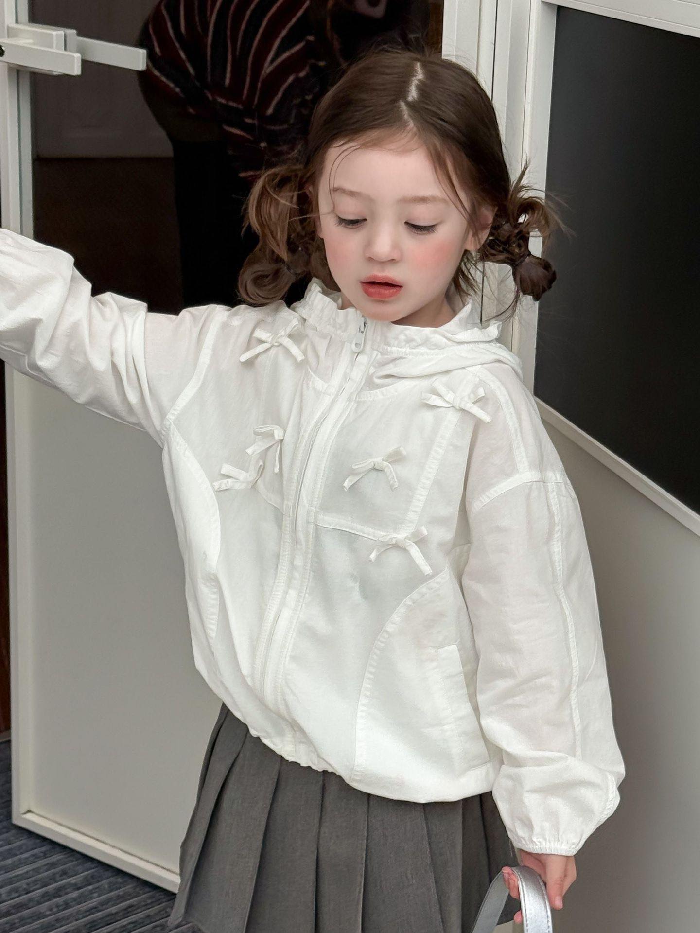 [🆕🇻🇳]  MiniumBaby – thương hiệu thời trang thiết kế chất lượng cao dành cho trẻ em 🧑‍🧒❤️️👶⭐️ Bé gái dịu dàng với thiết kế cổ tròn tinh tế và viền bèo nhẹ nhàng.
#ThờiTrangBéGái #BabyStyle #OutfitDễThương , shares-0✔️ , likes-0❤️️ , date-2025-03-26 17:14:47🇻🇳🇻🇳🇻🇳📰🆕