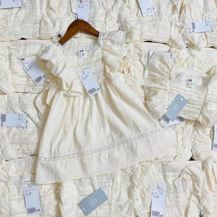 [🆕🇻🇳] Thu Phương Kids – Quần áo trẻ em cao cấp 🧑‍🧒❤️️👶⭐️  áo khoác lông siêu xinh cho bé gái

Thiết kế cổ lá bèo to. Viền bèo nhún , cúc áo gắn nơ xinh lắm nhé
Chất liệu lông 2 mặt ấm lắm 
Chỉ 120k
8-20kg
Inbox c , shares-0✔️ , likes-2❤️️ , date-2021-11-24 16:02:38🇻🇳🇻🇳🇻🇳📰🆕