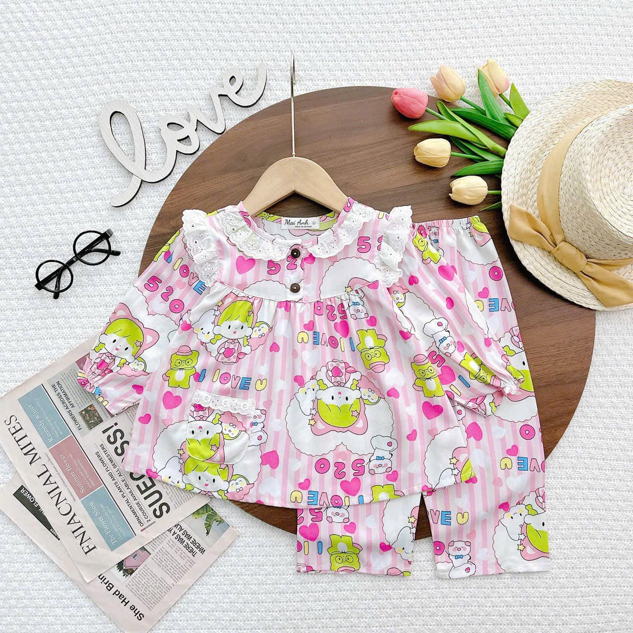 [🆕🇻🇳] TiNy Clothing Baby & Kids 🧑‍🧒❤️️👶⭐️ Set xinh diện tết là chuẩn 10 điểm luôn rồi các bác nhỉ 
Mời các ba mẹ inbox để TiNyKids tư vấn nha

♡ Bảng sz bé kham khảo: 
sz1: 9-11k”g
sz2: 11-13kg
sz3 , shares-1✔️ , likes-3❤️️ , date-2024-12-13 01:36:01🇻🇳🇻🇳🇻🇳📰🆕