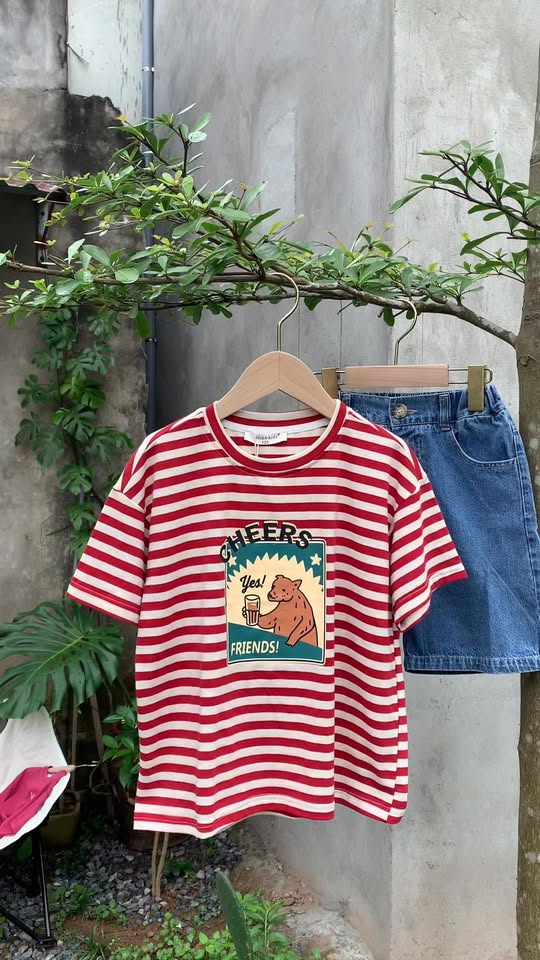 [🆕🇻🇳] Min Kids – Thời Trang Trẻ em 🧑‍🧒❤️️👶⭐️ Outfit 10 điểm không có nhưng: cool ngầu và sành điệu 
Nếu style basic đơn giản đã quá quen thuộc hàng ngày. Mom ơi hãy thay đổi style sành điệu, cá tính n , shares-0✔️ , likes-20❤️️ , date-2025-03-13 16:20:06🇻🇳🇻🇳🇻🇳📰🆕