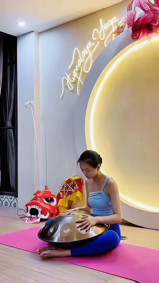 [🆕🇻🇳] HYMALAYA YOGA – “Đến là Thích” – Tập là Mê 🧘 Top1Yoga 🤸🏻‍♀️ Tay gõ, trăng tỏ
An yên một góc nhỏ 

#Handpan #hymalayayoga , shares-0✔️ , likes-13❤️️ , date-2025-10-07 21:03:29🇻🇳🇻🇳🇻🇳📰🆕