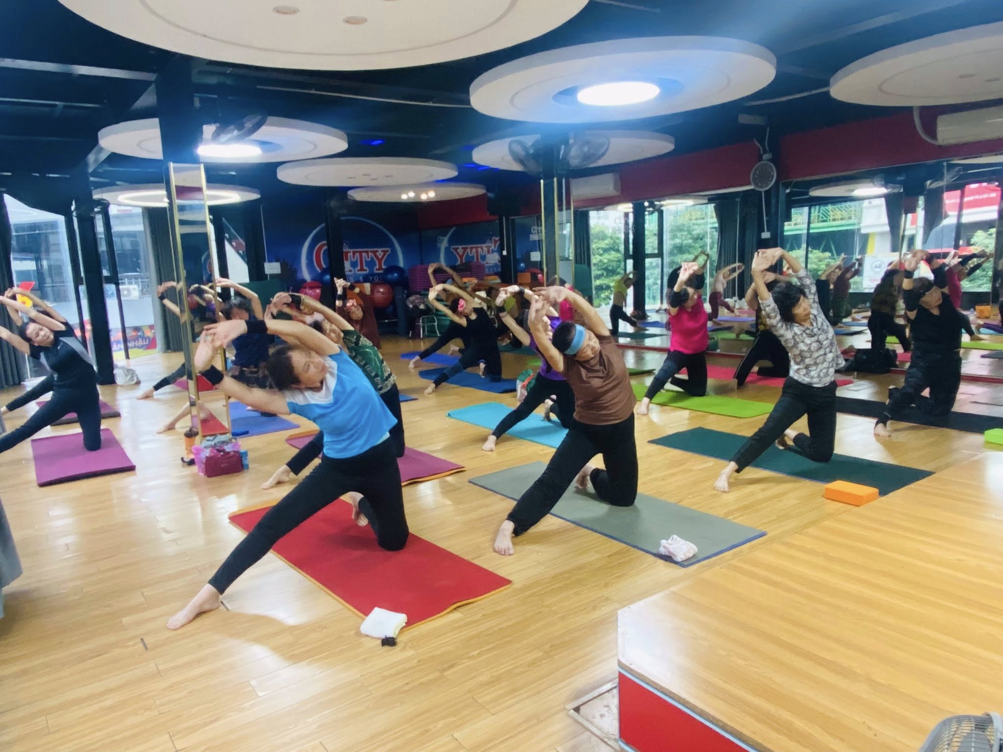 [🆕🇻🇳] Yoga Luna Thái Đông Anh 🧘 Top1Yoga 🧘  Tràn đầy năng lượng mỗi ngày cùng lớp Yoga yêu thương của tui  
#yogalunathai
#yogaphuongnguyen
 , shares-0✔️ , likes-1❤️️ , date-2025-11-17 00:10:04🇻🇳🇻🇳🇻🇳📰🆕