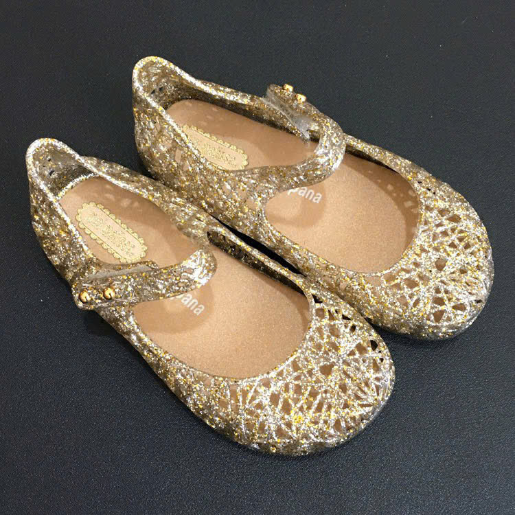 [🆕🇻🇳] The Kim’s – Premium Baby Store chuyên cung cấp sỉ và lẻ quần áo baby Made in Korea 🧑‍🧒❤️️👶⭐️  FEEDBACK THẬT TỪ CÁC MẸ – COMBO YẾM MỀM MỊN ĐƯỢC KHUYÊN DÙNG! 

“Mình mua combo 20 cái, mẫu giao ngẫu nhiên mà xinh lắm. Giặt máy mấy lần vẫn mềm, không b , shares-0✔️ , likes-1❤️️ , date-2025-08-14 18:30:03🇻🇳🇻🇳🇻🇳📰🆕