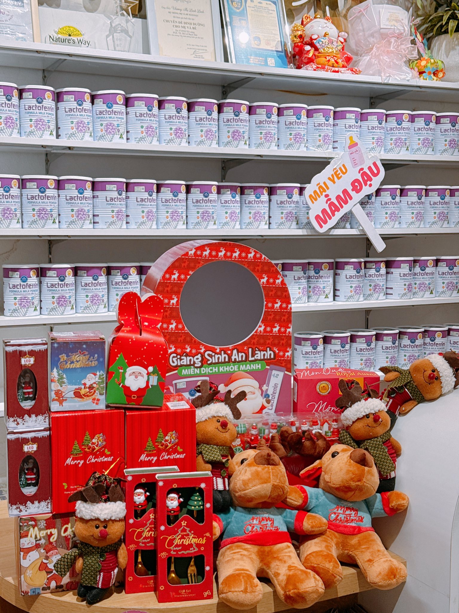 [🆕🇻🇳] Cheri Cheri Babi – Cửa hàng bán quần áo và phụ kiện Hàn Quốc cao cấp cho bé 🧑‍🧒❤️️👶⭐️  Ai mê đỏ không nào?
 Đỏ cao cấp – đỏ sang trọng nhà Ettoi đây ạ!

 Tone đỏ nổi bật mà vẫn thanh lịch nhờ thiết kế tinh tế, tối giản
 Lên hình cực sang, ch , shares-0✔️ , likes-0❤️️ , date-2025-12-07 20:30:26🇻🇳🇻🇳🇻🇳📰🆕