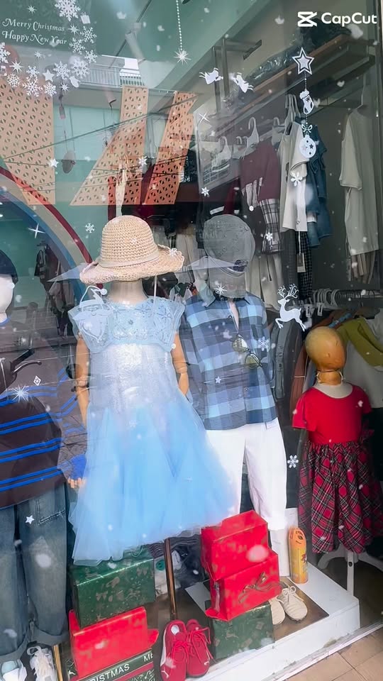 [🆕🇻🇳] Siêu thị mẹ và bé MORI KIDS – Chuyên kinh doanh các sản phẩm sữa bỉm cho bé, trọn gói đi sinh 🧑‍🧒❤️️👶⭐️  MORIKIDS – TEAM HỒNG LÊN ĐỒ! 

Ai nói con gái không thể có xế sang riêng?
Chiếc xe đầu đời của bé – phải vừa đẹp, vừa an toàn, lại chuẩn phong cách “tiểu  , shares-4✔️ , likes-3❤️️ , date-2025-12-09 20:40:14🇻🇳🇻🇳🇻🇳📰🆕