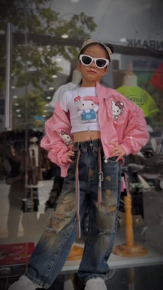 [🆕🇻🇳] Quần Áo Trẻ Em Size Lớn – Trendykids.vn 🧑‍🧒❤️️👶⭐️  TƯNG BỪNG NOEL 
Giáng sinh rộn ràng, shop đã chuẩn bị rất nhiều set quà và set đồ Noel siêu cưng, xinh yêu hết nấc cho các bé  , shares-0✔️ , likes-5❤️️ , date-2025-12-22 15:55:27🇻🇳🇻🇳🇻🇳📰🆕