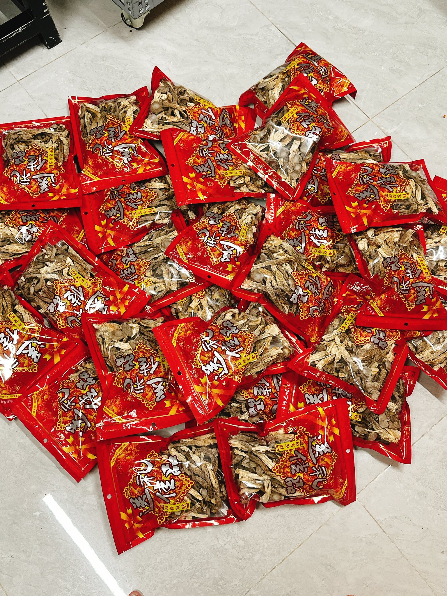 [🆕🇻🇳] Mặt hàng khô hải sản chế biến các loại LinhLinh-0988097618 🍔 Top1Food  🍜 Ngon xuất sắc khách oi giòn giòn đã miệng mà rất tốt cho sức khỏe 
gói 100g siêu siêu nhiều hàng tuyển k vụn 
chỉ 120k/gois 5 tặng 1 
Công dụng tuyệt vời c , shares-0✔️ , likes-1❤️️ , date-2025-09-12 17:29:31🇻🇳🇻🇳🇻🇳📰🆕