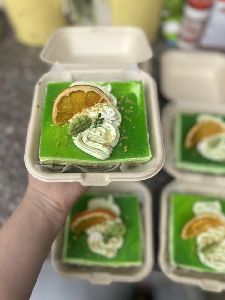 [🆕🇻🇳] Tiệm Bánh Thái Bình – Chuyên Sỉ Lẻ, Bánh Mì Bánh Ngọt Bánh Sinh Nhật 🍔 Top1Food  🍜 Đặt nguyên cái thì không ăn hết nay em làm ít bánh cắt miếng khách qua vợt luôn cho em đi ạ
Vừa thanh vừa mát cứu chữa cho mùa hanh khô
 , shares-0✔️ , likes-5❤️️ , date-2025-11-24 20:33:32🇻🇳🇻🇳🇻🇳📰🆕