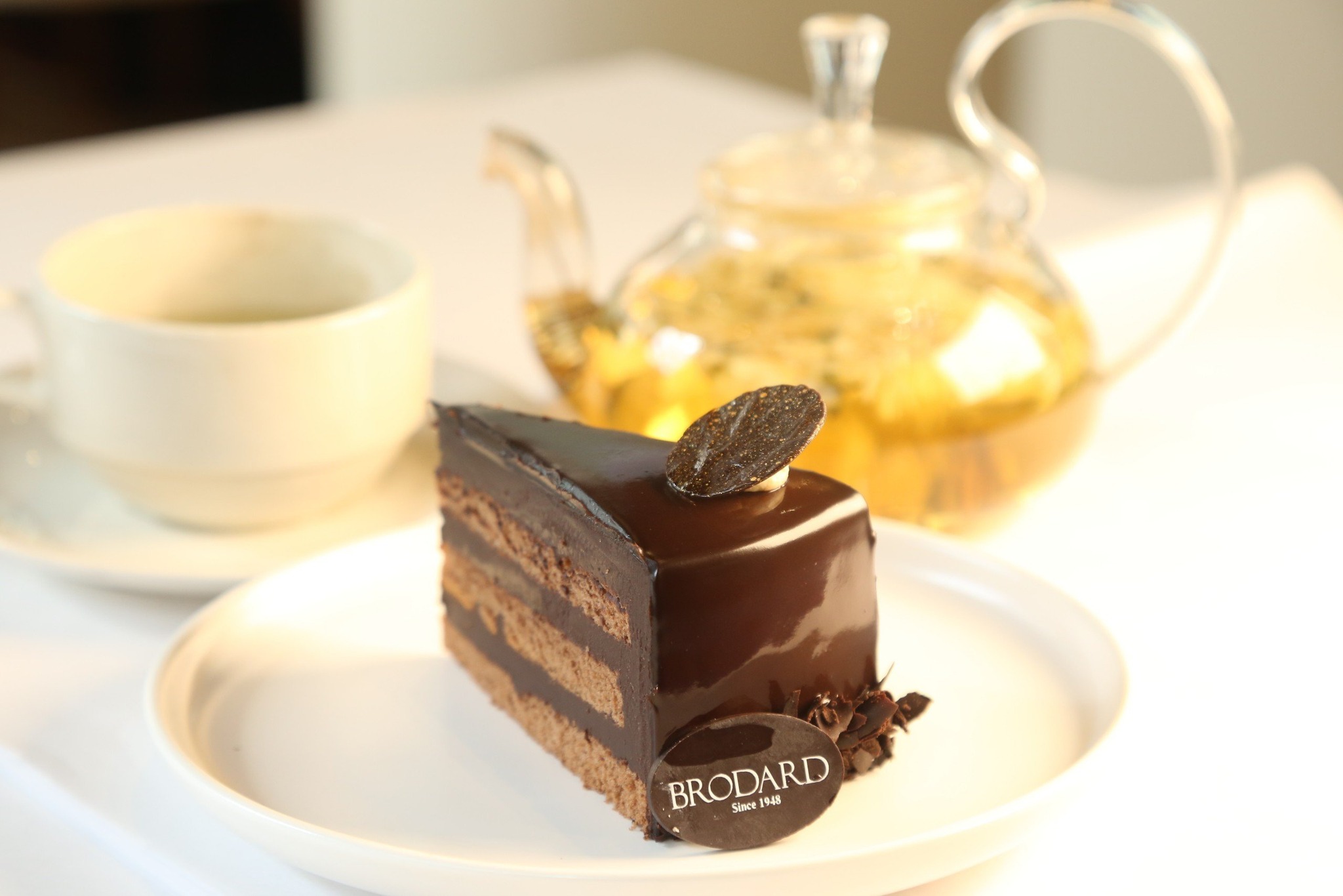 [🆕🇻🇳] Brodard 1948 – Hơn 70 năm cống hiến cho Sài Gòn những món bánh Pháp thơm ngon 🍔 Top1Food  🍜 # HAPPY NEW YEAR 2026 – CÙNG NHAU ĐÓN CHÀO NĂM MỚI ĐẦY RỰC RỠ!  

 Brodard  kính chúc Quý khách một ngày cuối năm 2025 thật ấm áp và cùng nhau chào đón một , shares-1✔️ , likes-2❤️️ , date-2026-01-01 14:00:12🇻🇳🇻🇳🇻🇳📰🆕